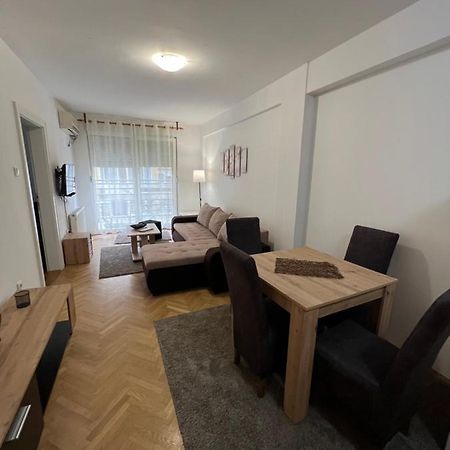 Apartment Dostojevski Novi Sad Extérieur photo