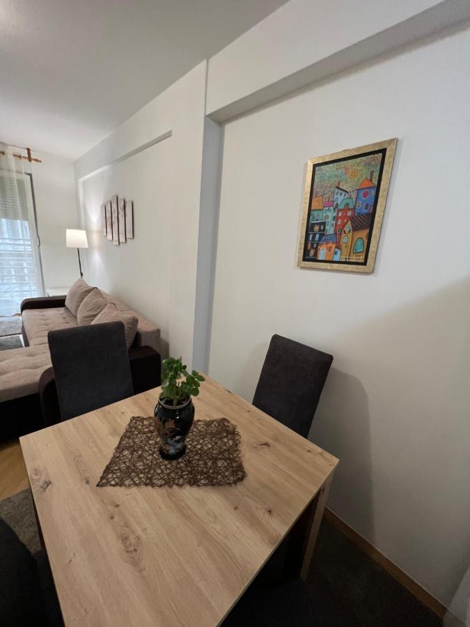 Apartment Dostojevski Novi Sad Extérieur photo